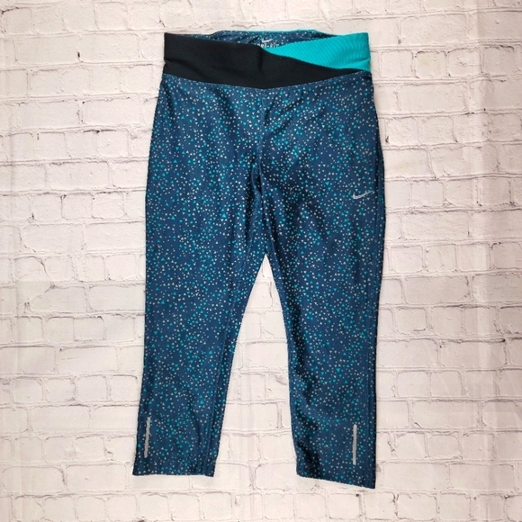 Nike Dry Fit Running Capri with Reflective Strip - Picture 1 of 9